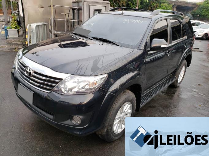 TOYOTA HILUX SW4 12/12